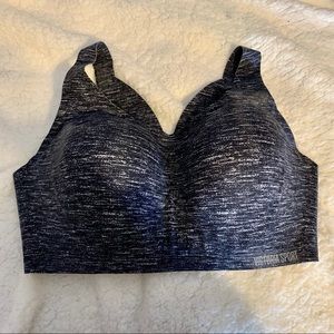 Victoria’s Secret NWOT Sports Bra
